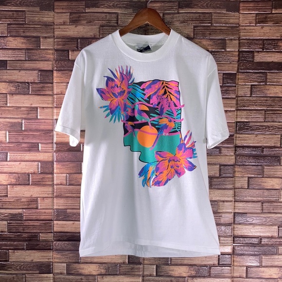 VTG Sport Gear White Tropical Hawaiian Floral T Shirt USA Adult Medium 50/50 - Picture 1 of 9